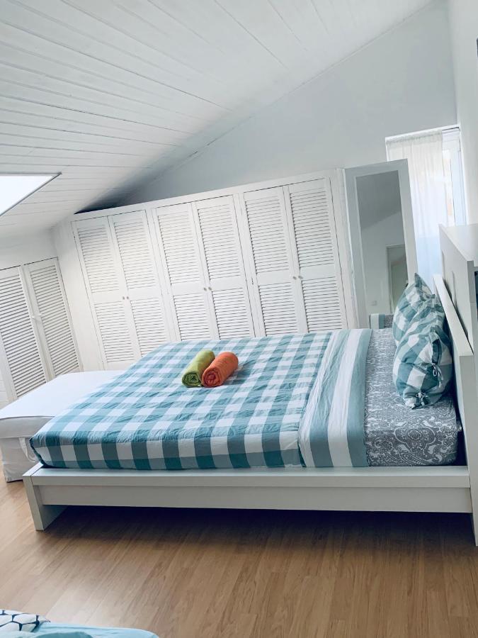 Restelo House Shared Appartment Algés Esterno foto